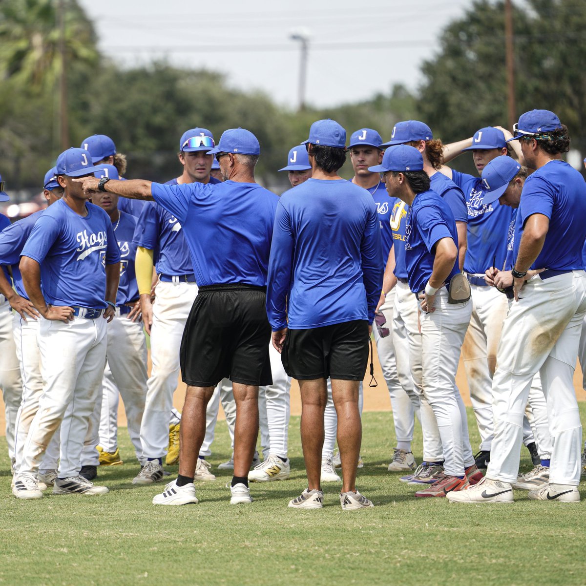 JavelinaBSB's tweet photo. Fall Ball Flicks 📸

#BackthePack https://t.co/e48JYSIfd0