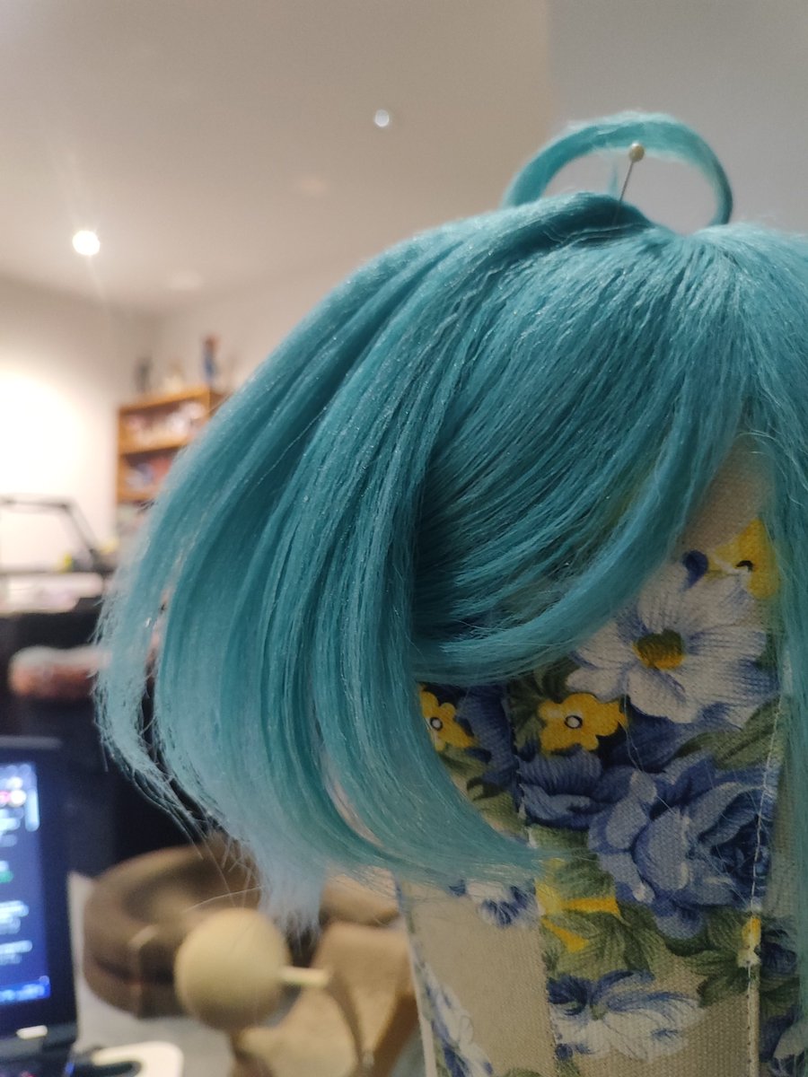 clawsbrick's tweet photo. Styling wigs is my personal hell. https://t.co/PFrdLusyLG