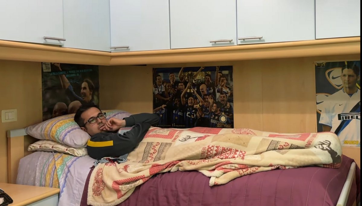 BFuffola's tweet photo. Come mi preparo a votare per questa competizione senza farmi condizionare dal tifo https://t.co/EgDdWEqUhR