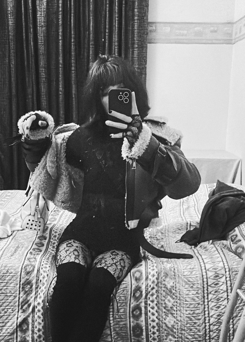 celitejeda8080's tweet photo. 🖤 https://t.co/BN4fxQUFFl