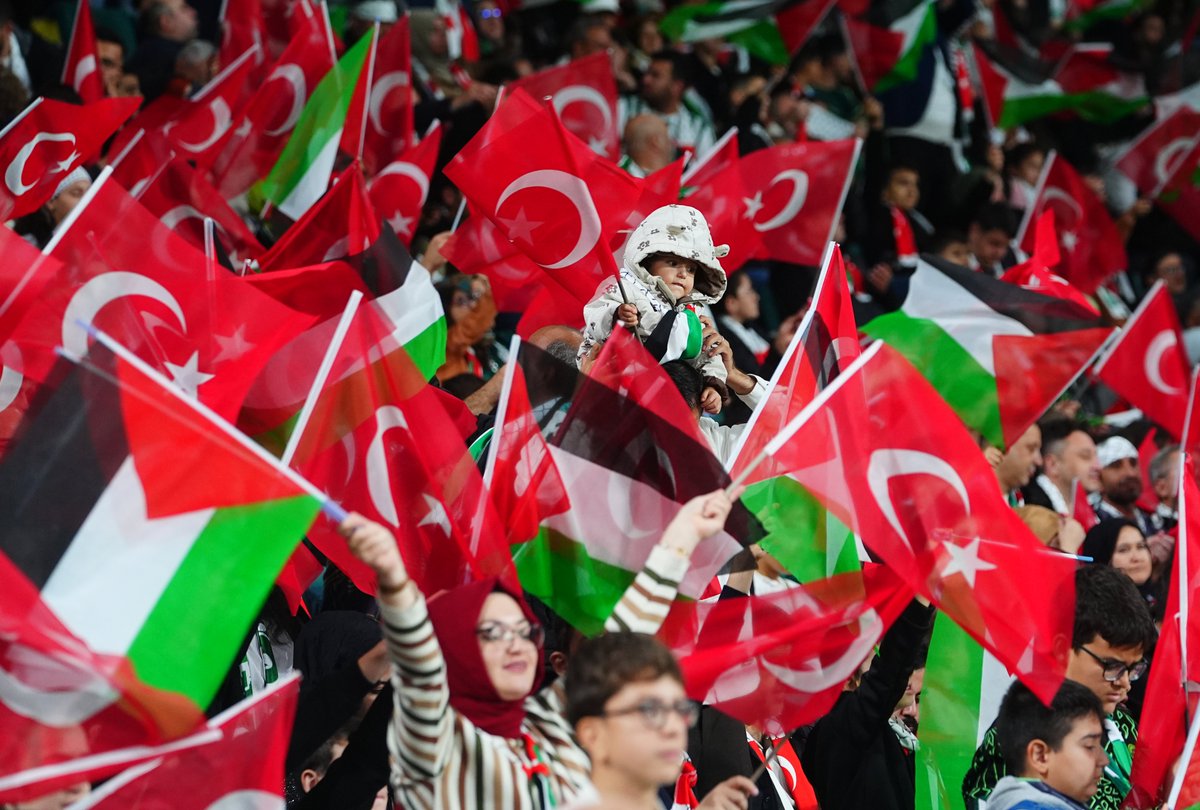 trtworld's tweet photo. Turkish President Recep Tayyip Erdogan: 

- Friendly match between Konyaspor and Palestinian National Football Team exemplified brotherhood, solidarity, and unity
- My heartfelt greetings to Palestinian footballers and brotherly Palestinian people
- We will continue to stand as one with Palestinians to defend their rights on international stage and to demonstrate our solidarity in strongest possible way