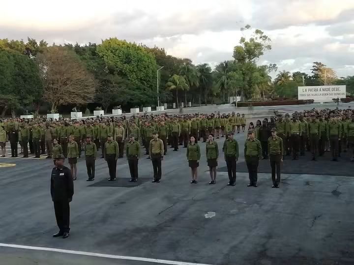 UJCdeCuba's tweet photo. 🇨🇺 Felicidades a la Universidad del Ministerio del Interior "Eliseo Reyes Rodríguez, Capitán San Luis" en su 48 aniversario. 

Casi medio siglo de preparación, disciplina y lealtad, forjando a los hombres y mujeres que garantizan la seguridad y la tranquilidad de nuestro pueblo https://t.co/Vm8AaGMOX2