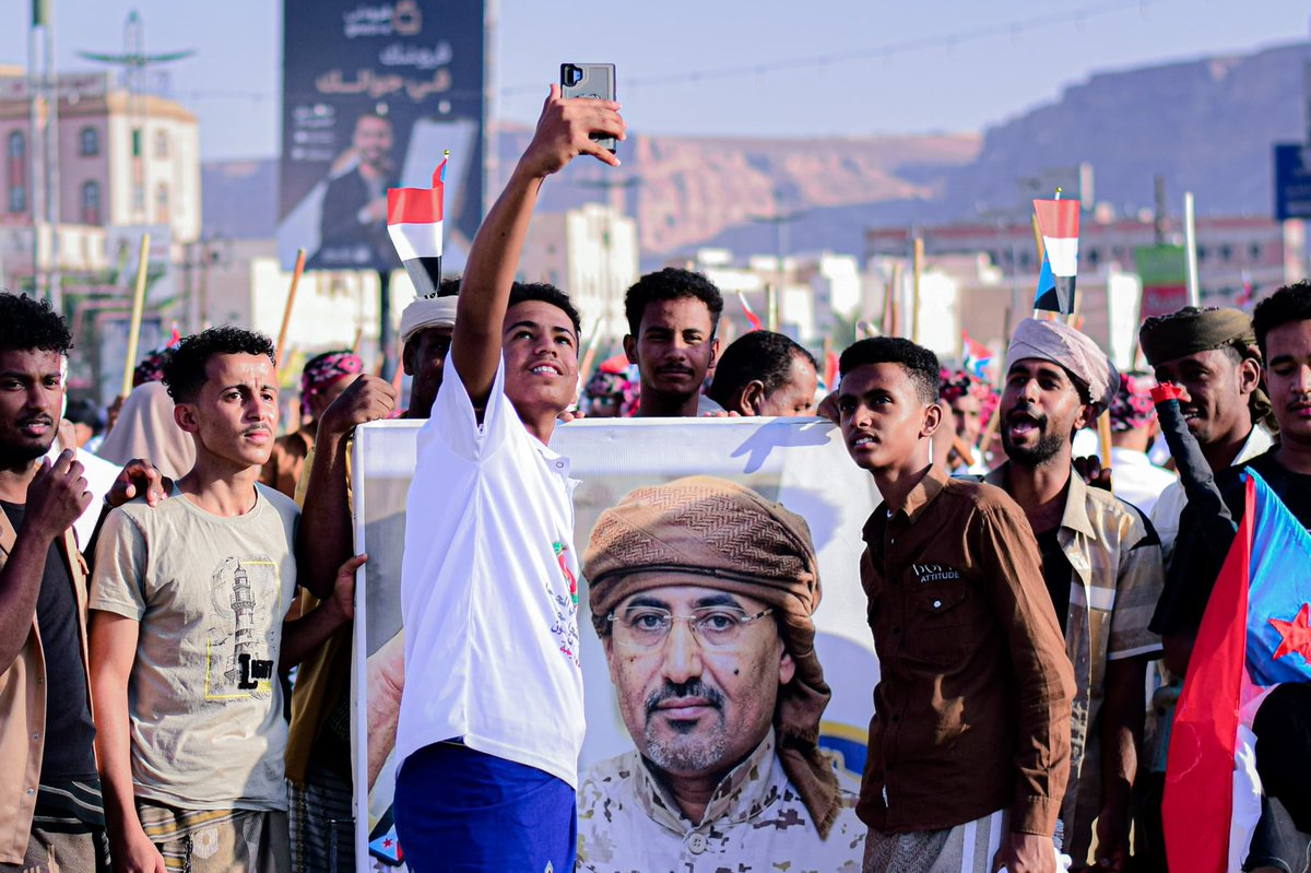 AhmedByaqoub's tweet photo. #سيئون تتنفس جنوبية خلال فعاليات مطلع المطالع والزواج الجماعي بنسختة الـ19 الذي تنظمة حافة الحوطة (صور إضافية).

#مطلع_المطالع
#إدارة_الإعلام_والثقافة
#انتقالي_وادي_وصحراء_حضرموت https://t.co/vB0georv3p