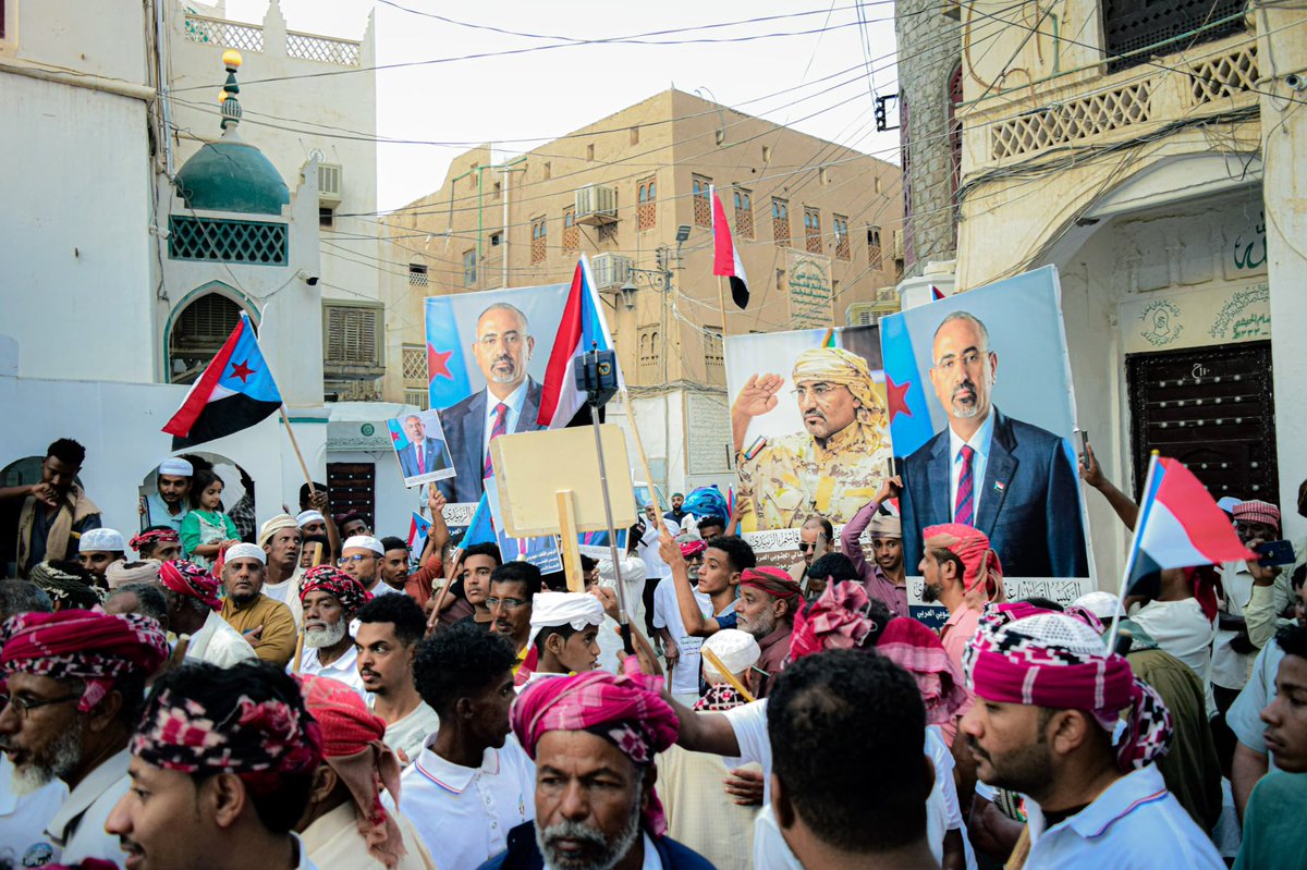 AhmedByaqoub's tweet photo. #سيئون تتنفس جنوبية خلال فعاليات مطلع المطالع والزواج الجماعي بنسختة الـ19 الذي تنظمة حافة الحوطة (صور إضافية).

#مطلع_المطالع
#إدارة_الإعلام_والثقافة
#انتقالي_وادي_وصحراء_حضرموت https://t.co/vB0georv3p