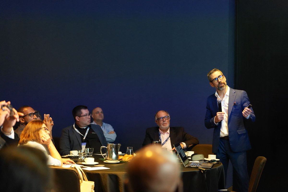 ACI_LAC's tweet photo. ✈️ Fortalecer capacidades para una gestión aeroportuaria más sólida.

25 profesionales participaron en el workshop sobre tarifas aeroportuarias del #AirTransportSummit, profundizando en supervisión económica y métodos de cálculo de tarifas con un enfoque práctico y aplicado. https://t.co/4DxOf2tSAt