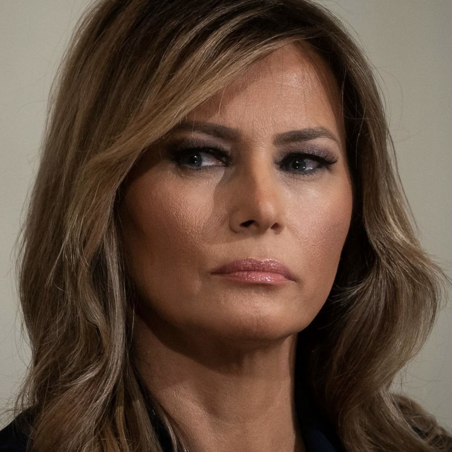 anyonewantchips tweet picture