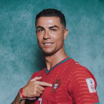 gamer77124's tweet photo. Cristiano Ronaldo has confirmed he has left the Portugal national team set up💔🥺He also added: In time, I will tell all the Portuguese the truth about the reasons that motivated me to leave the national team, to which I always devoted myself. 💔🇵🇹 #CristianoRonaldo #Portugal https://t.co/sU9AO2ZlRZ