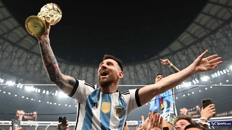 Capitano_M14's tweet photo. 🚨🇦🇷 سيحصل ليونيل ميسي على أعلى درجة فخرية من أكبر جامعة في الأرجنتين! 🎓🐐

أطلقت جامعة بوينس آيرس (UBA) على ميسي لقب دكتور فخري، وهو أعلى لقب فخري لها.

سيحصل على الجائزة يوم الثلاثاء، قبل مباراة الوداع 

- محبوب الشعب الاول 🐐 https://t.co/2oWhnA4F4l