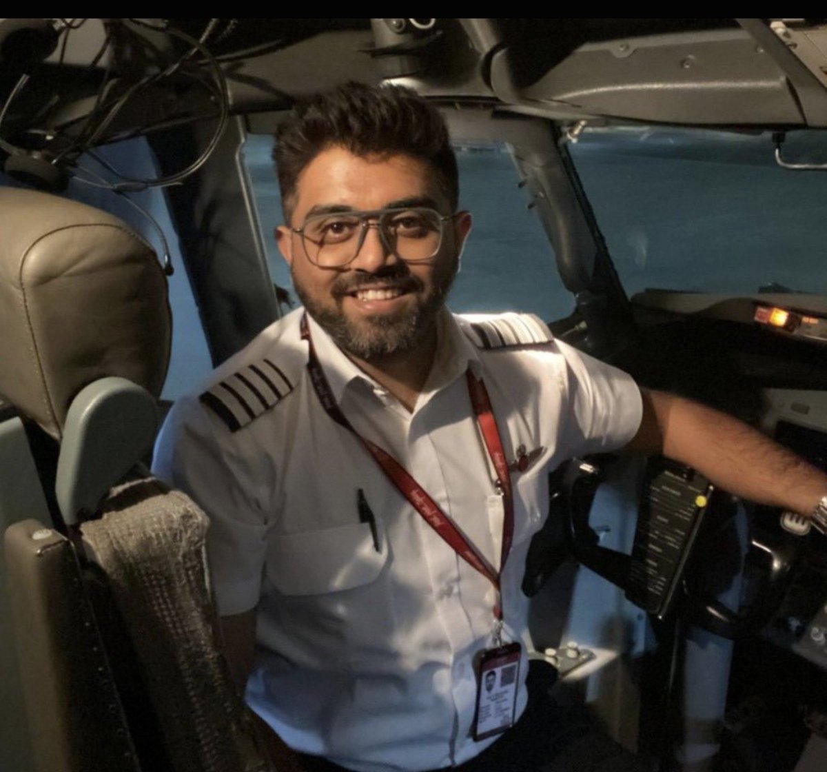 0252Anirudha's tweet photo. There is no treachery in the blood of #Indians (#Hindus).
India is known worldwide as the most peace-loving and trustworthy nation.
#CaptainSumit Proved it again.
Salute you 🙏🏻
JAI HIND 🇮🇳 VANDE MATRAM 🚩 https://t.co/IF1XSkNI2e