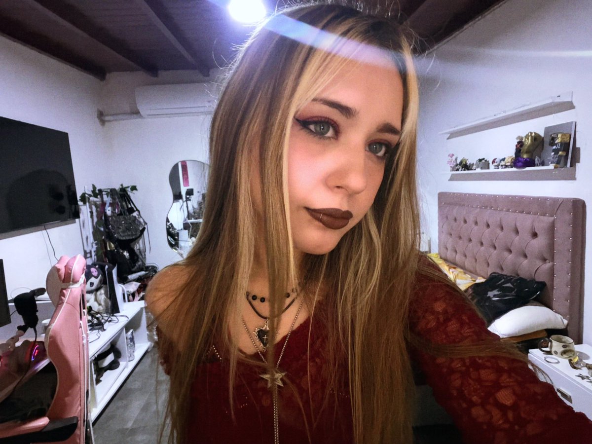 Brillagerr's tweet photo. 🥀 https://t.co/cPrBb0l69L