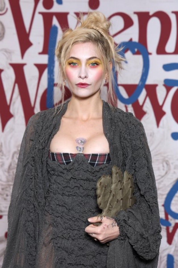 dawnpxradise's tweet photo. paris jackson thee vivienne westwood doll https://t.co/hFrj7b1c6V