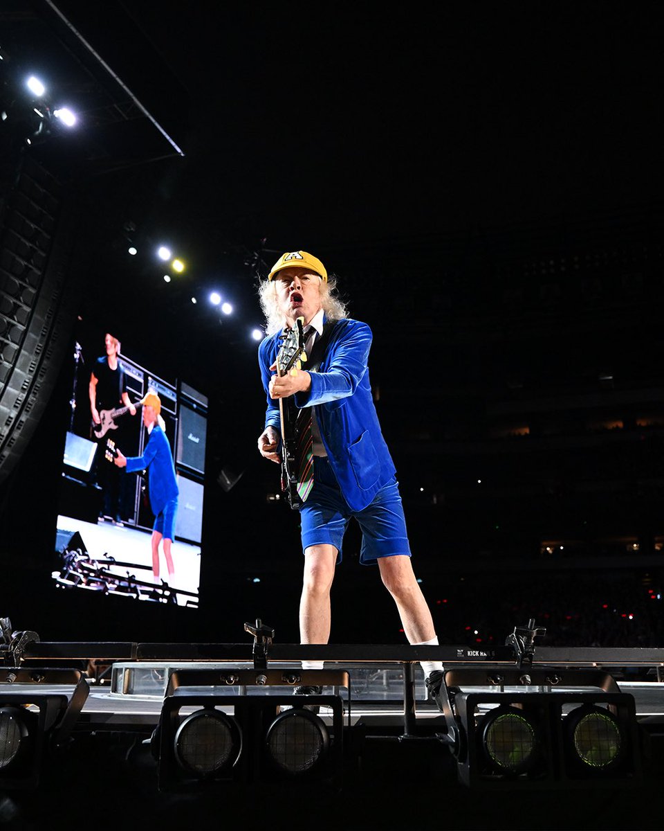 LFFStadium's tweet photo. Still got it @acdc ⚡️ https://t.co/98x4MrcuvH