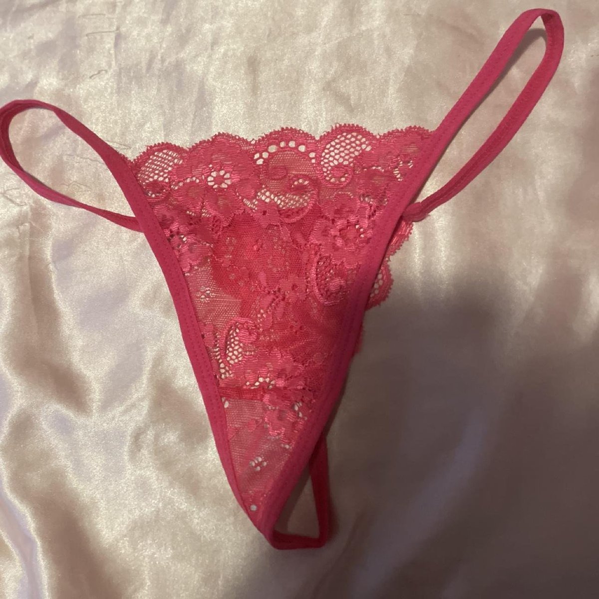 blondevalkyrae's tweet photo. Victoria's Secret Women's Pink Panties For Sale With Pics  #depoptwt #pawg https://t.co/4U8UwMPzLv