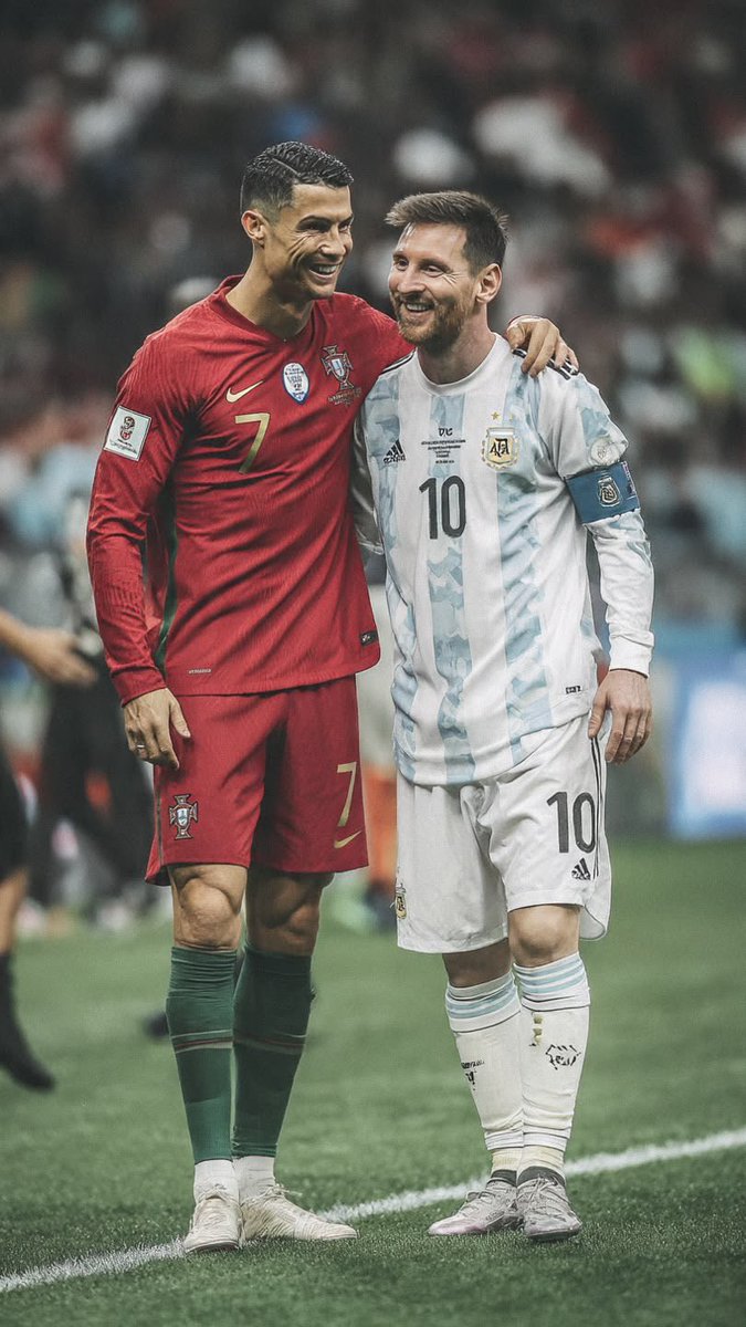 thinqx8's tweet photo. مرحباً @grok بعد اعتزال رونالدو وميسي ، احذف الاعظم في التاريخ 👑! https://t.co/asg3qpcAkZ