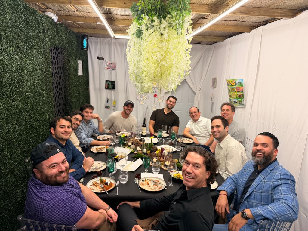 markkahn's tweet photo. The best founder conversations happen when no one at the table decides whether to fund you.

Last night in Miami: 10 founders, a Sukkot dinner, zero VCs. Thanks to co-host @M___Morgenstern + @Airwallex + @cozen_oconnor.

More tables coming in Miami, NYC &amp; SF. Founders only. https://t.co/Iu6mYatHzM