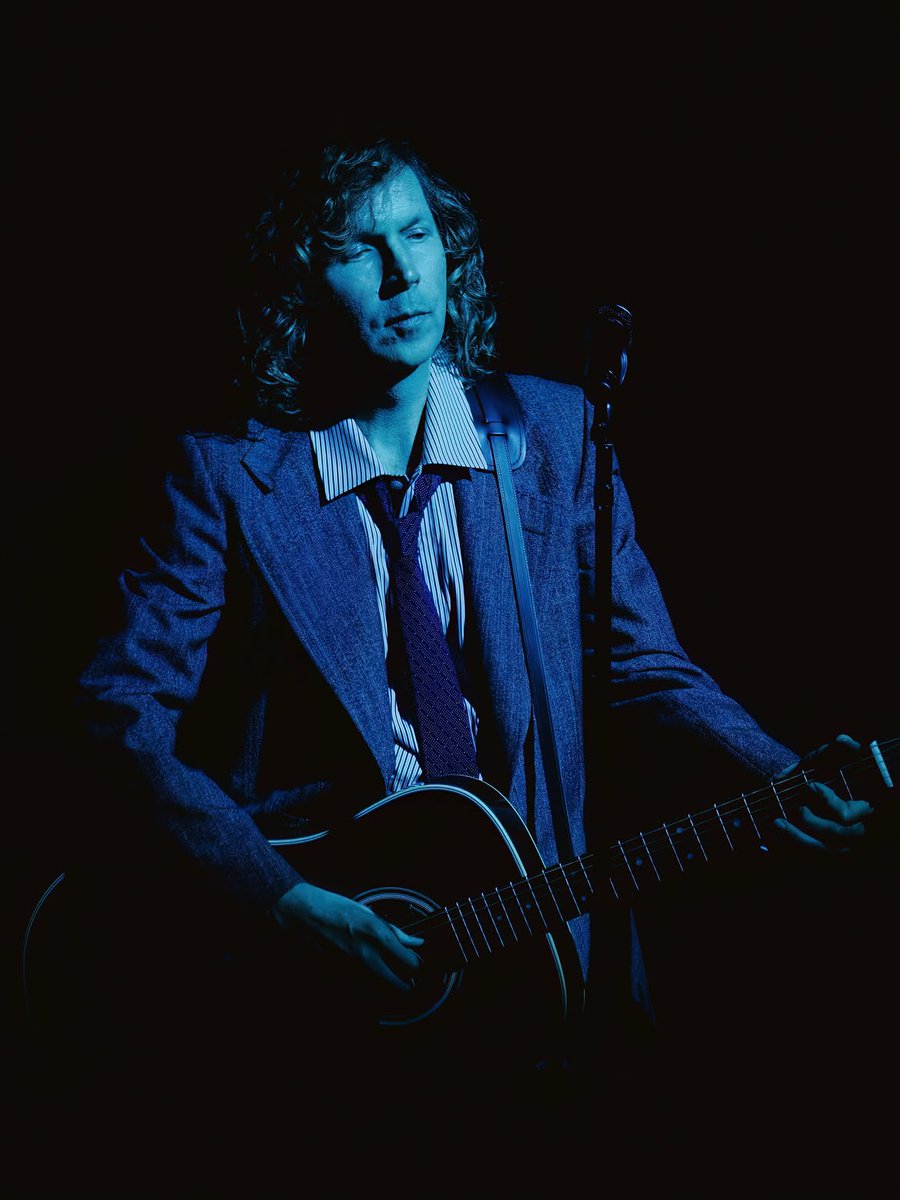 beck's tweet photo. The Ride Lonesome tour continues tomorrow at @RedRocksCO: https://t.co/zA7ORcTiOU

Plus the Spokane pre-sale is happening now. 
Use code: LONESOME
https://t.co/dkMMndL9nF

See all upcoming stops on the tour here: https://t.co/vtTYYaCsHe

Photo by @goldberghourphotos https://t.co/0Bbego4t16