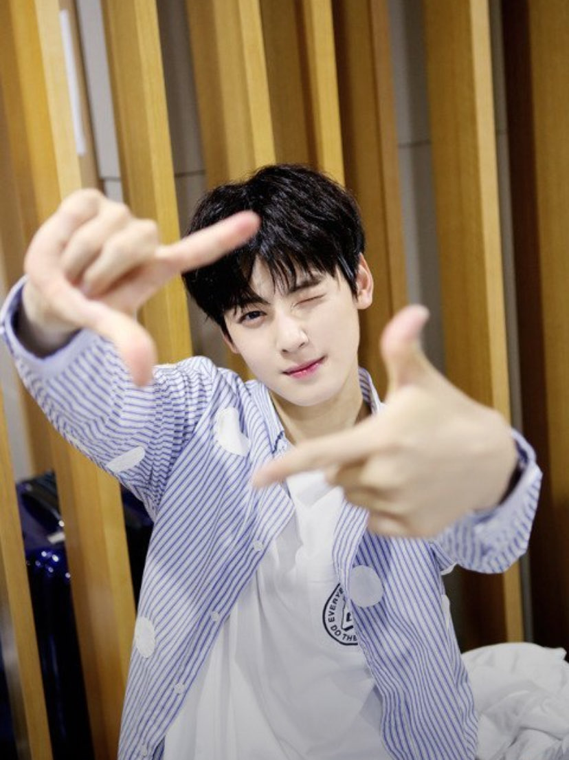 HAEUNWOO's tweet photo. https://t.co/VQFwlHYcXE