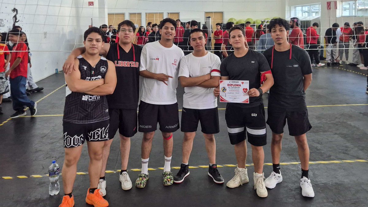 CERHANOFICIAL's tweet photo. En el marco del Día Mundial del Corazón, se llevó un torneo de voleibol en el CERHAN. Bajo la visión del gobernador @armentapuebla_ y la directriz del rector de la @OficialUTP, @JesusMoralesRdz de cuidar la salud y el bienestar en las y los jóvenes.
#PorAmorAPuebla #CERHAN #UTP https://t.co/7qm1r4qTMP