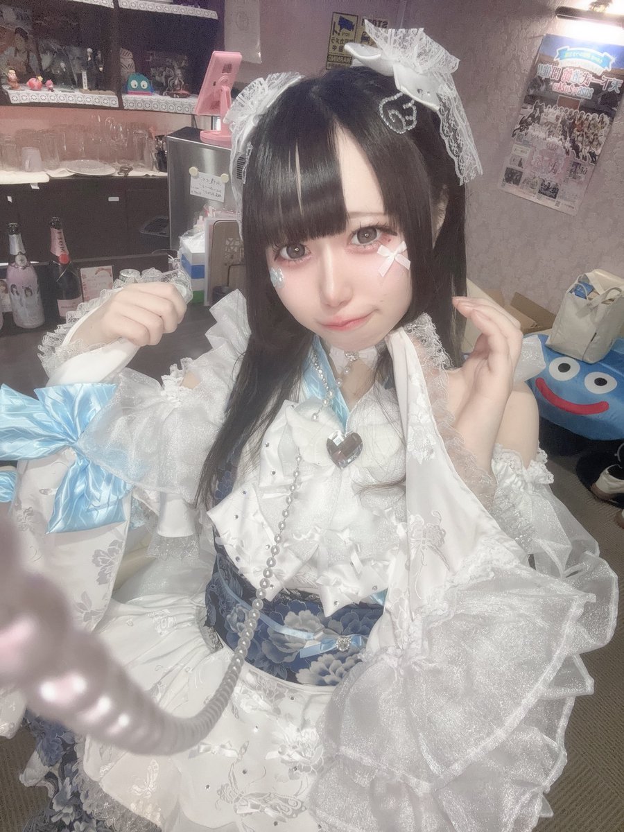 wareme_maid's tweet photo. 本日もご来店ありがとうございました♪

10/1(木)カラオケDay🎤
おきゅいんメンバーは❕

まゆ🔰@mayu_x101 19-23
さくの🧸@sakuno_150 19-0
きあら🪽@__kill_me_nyan 23-5

ご来店お待ちしております♪ https://t.co/bfLCJ4hfQ4