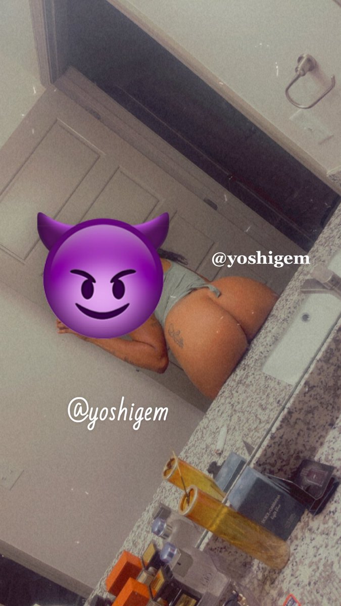 yoshigem__'s tweet photo. WagonWednesday 🍑 👅 👀 https://t.co/NqzjUednb1