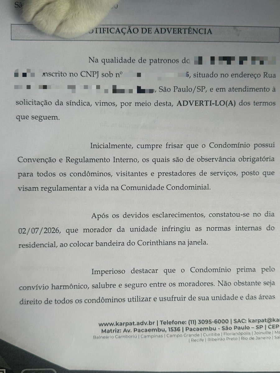 flawedapple's tweet photo. tomei multa por colocar a bandeira do corinthians na janela vsf https://t.co/WiQJwf08Zp