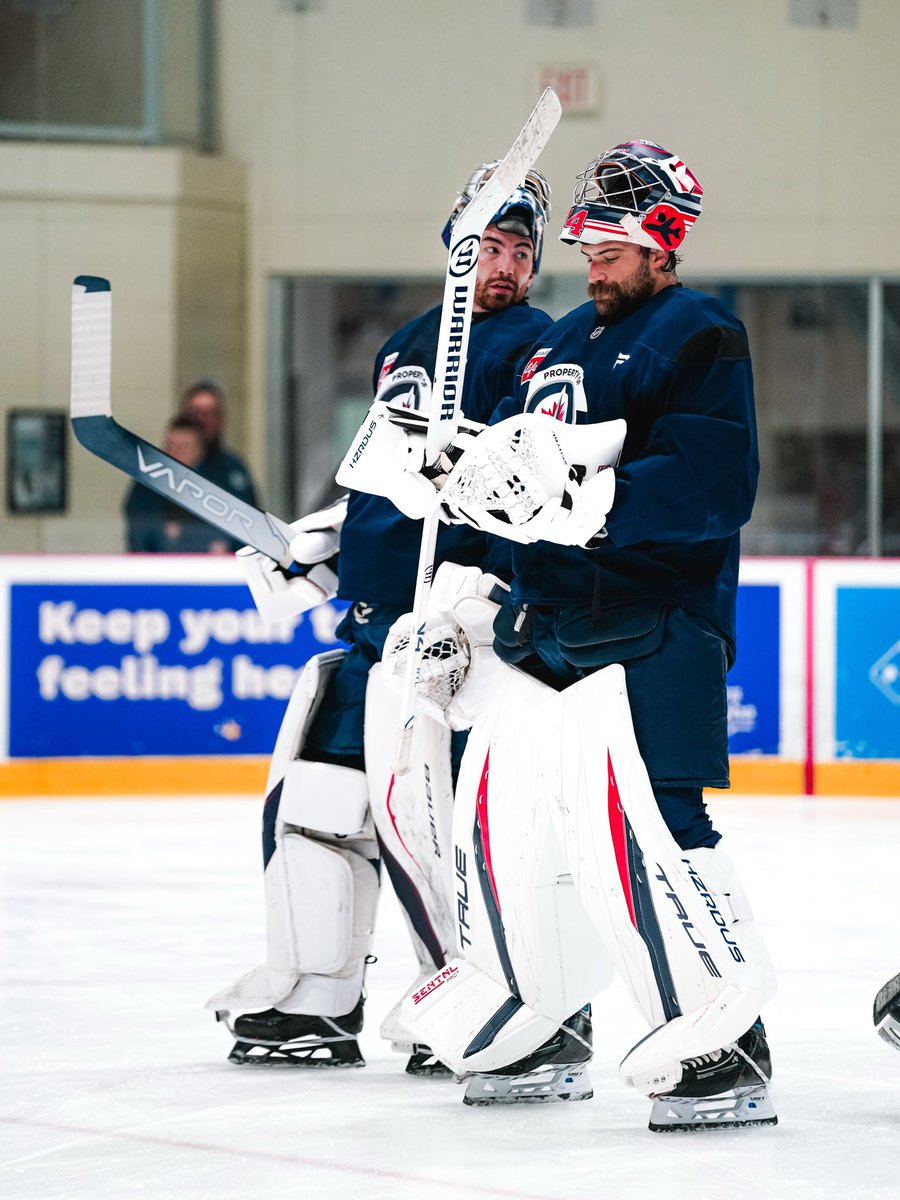 nhlphobic's tweet photo. stu and mud 🤗 https://t.co/st9GfMYtmt