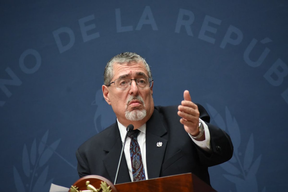 #AhoraLH | Presidente Arévalo expresa que "no puede dar fechas sobre el informe del MP" sobre la investigación de lo ocurrido en Huité, Zacapa. 📸: José Oroz…