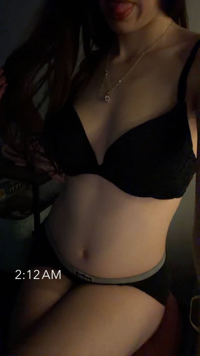 imacreampie's tweet photo. I’m money hungry😚

#freak #money #textme https://t.co/7JjJJQ75TT