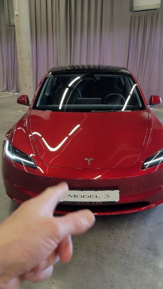 DavidMclmu's tweet photo. Tesla Model 3 https://t.co/hmhQYOiSrx