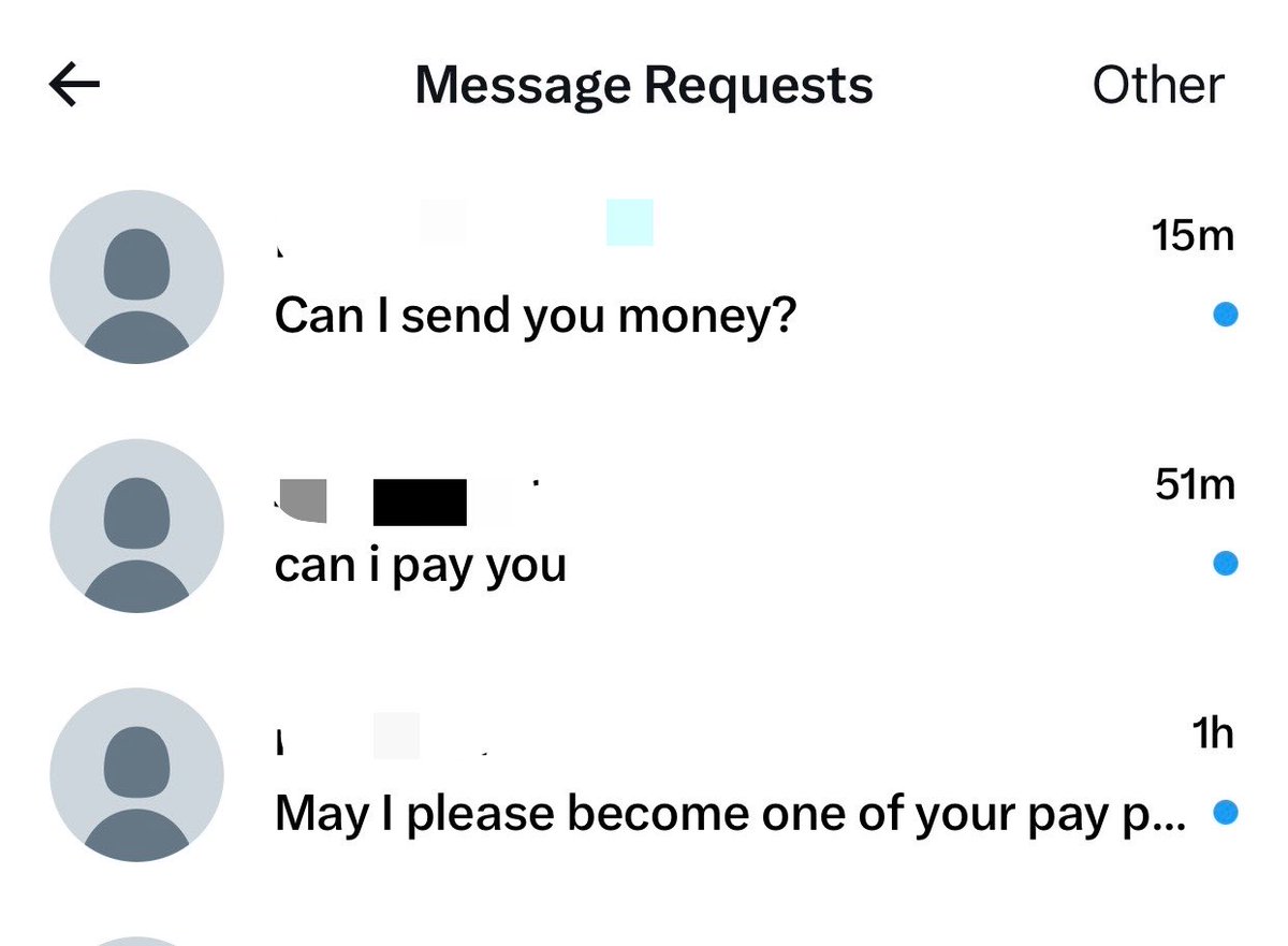 Alena9kx's tweet photo. Each time I check my message requests there’s always someone new who wants to send money, not that I’m complaining! Lol https://t.co/18jhxd0ZYS