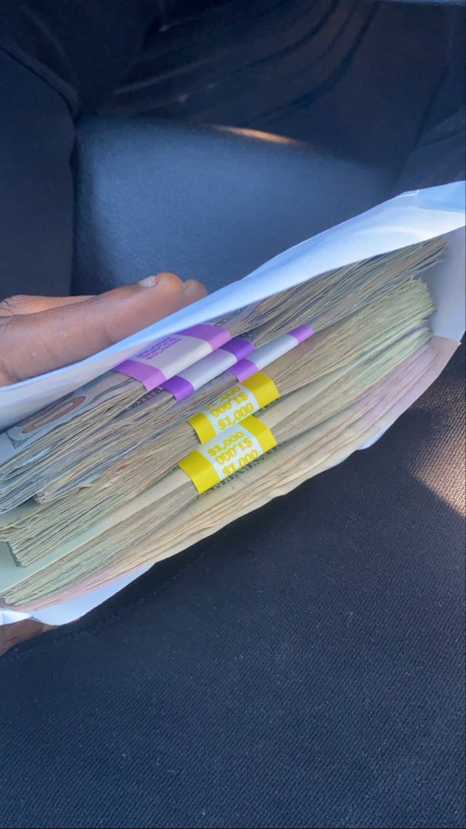 DStrokh3r's tweet photo. When you ready to make real money holla at me. Come do fraud &amp; stop selling ass  for chump chang😭😭😭😭😭😭😭 https://t.co/zdb8E5hjtu