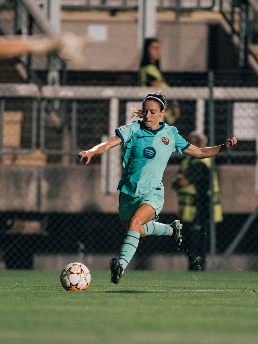 FCBfemeni's tweet photo. Primers minuts d'Aitana a la Champions 26/27 😍 https://t.co/tkAD5anG27