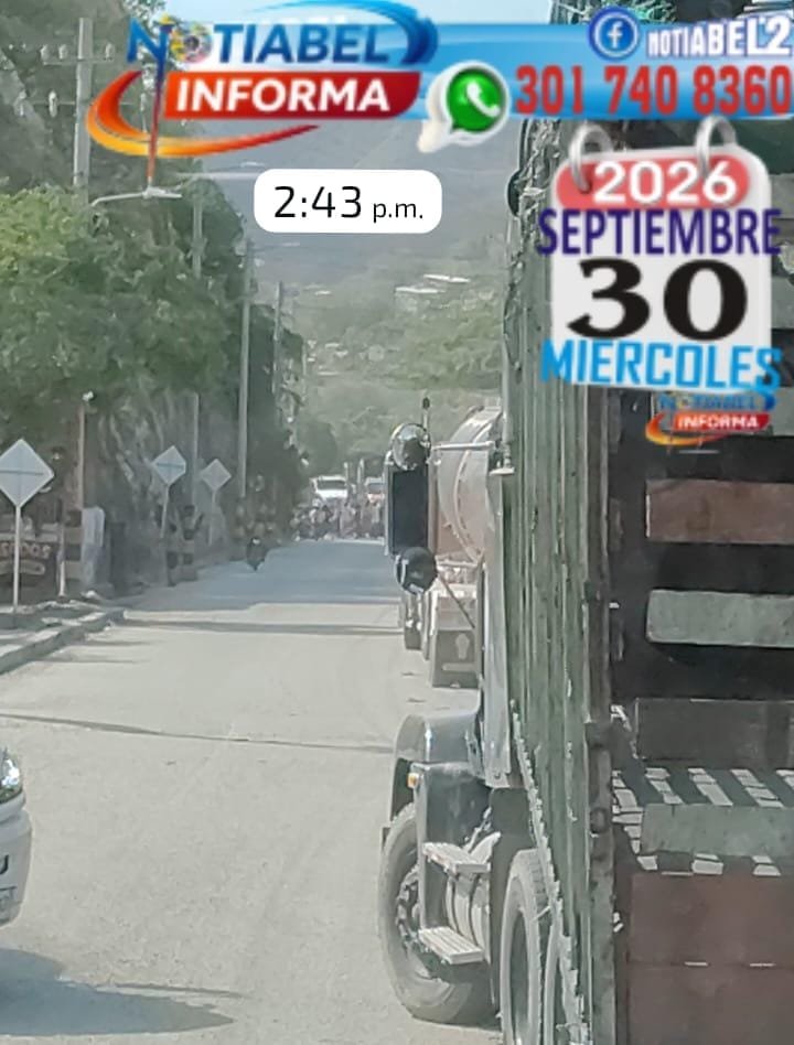 Mi_carro_Yyo's tweet photo. Buenas tardes 
Vía al puerto de Santa Marta cerrada por la comunidad, no hay paso para el puerto https://t.co/XSqOQ7Vakw