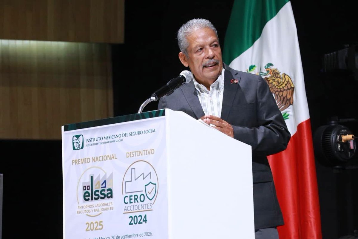 tereso_medina's tweet photo. Ahí planteé que nuestra labor sindical debe procurar buenos salarios y también atender cómo se trabaja: prevenir riesgos, reducir el estrés y evitar las cargas excesivas.  Me alegra que trabajadores, empleadores e instituciones nos encontremos en esta tarea. https://t.co/9zeK32Baub