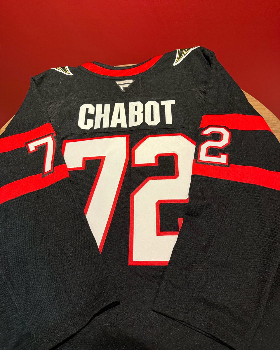 SenateursLNH's tweet photo. ‼️ CONCOURS ‼️

Courez la chance de gagner un chandail de Thomas Chabot!

Pour participer :

✅ Suivez @SenateursLNH 
✅ Aimez cette publication
✅Dites-nous votre meilleur souvenir au Centre Canadian Tire! 👇

Bonne chance à tous! https://t.co/LS92dKF9he