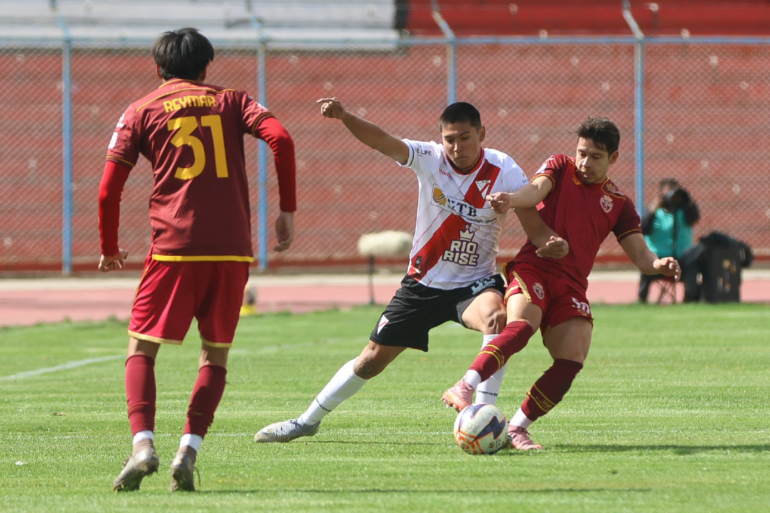 MarcasLaRazon's tweet photo. Terminó el primer tiempo en el Jesús Bermúdez, @CDTRealOruro (1-0) @AlwaysReady #CopaBolivia
📸 APG
#CDTRealOruro #AlwaysReady
https://t.co/ovZCqxzvJl https://t.co/4LgroU9Jwt