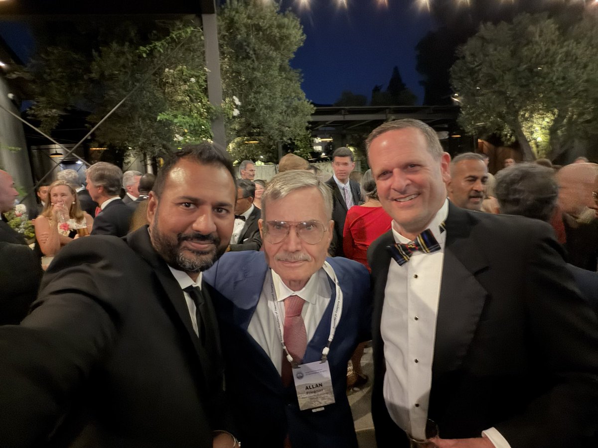 drvijay_agarwal's tweet photo. Honored to present at the #AAcNS meeting, hands down one of the best neurosurgery meetings of the year. This time in sunny Ojai, CA. Congrats to organizer and friend Gerry Grant from @Dukeneurosurg and happy birthday! https://t.co/qbvMTZCVoP