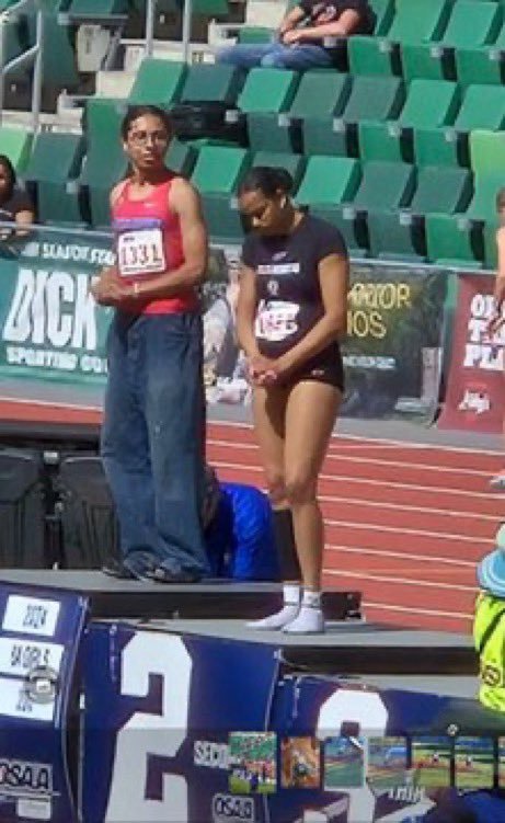 boolou2020's tweet photo. This is what losing a girl's state title to a boy looks like.  😡 https://t.co/efuLCOoXuo