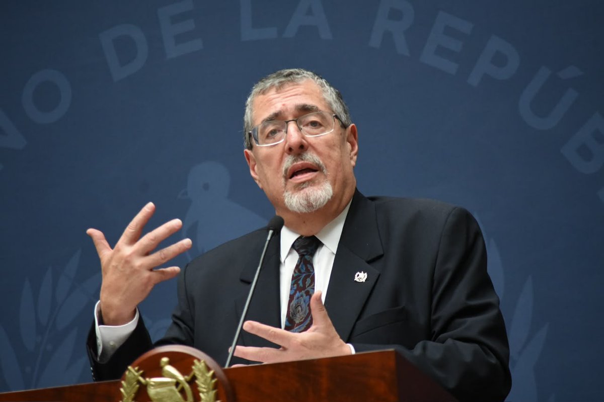 #AhoraLH "El hecho de que no pueda contarle la hipótesis no significa que no tengamos hipótesis", asegura Arévalo sobre los hechos de Huité, Zacapa. Esta ase…