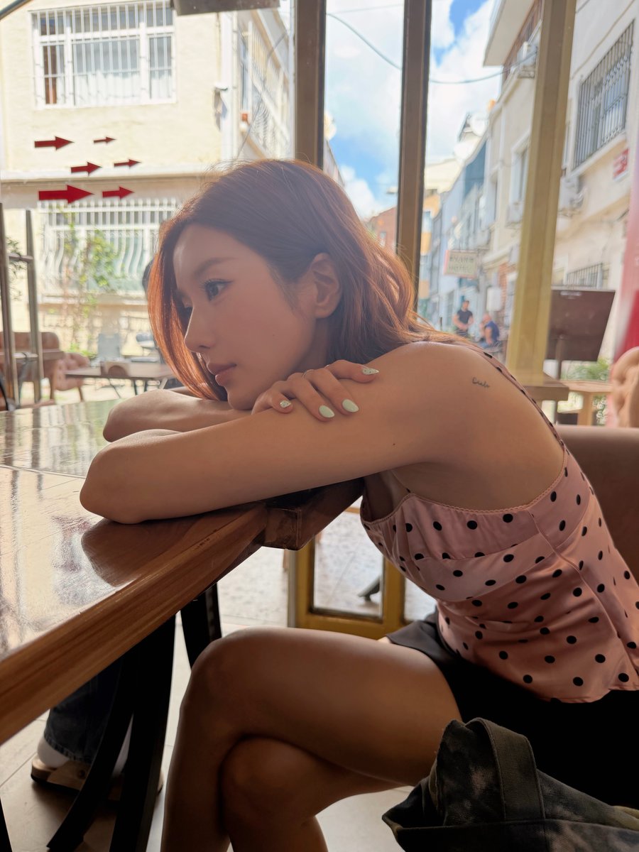 KwonEunbi_FR's tweet photo. [1/4]📸 INSTA ⭑ 29.09.2026 ⭑ silver_rain.__  

"Türkiye✈️"

🔗 https://t.co/XpeSW0Zhhr

@kwoneunbi_offcl
#권은비 #KWONEUNBI https://t.co/P1Af9lkXXN