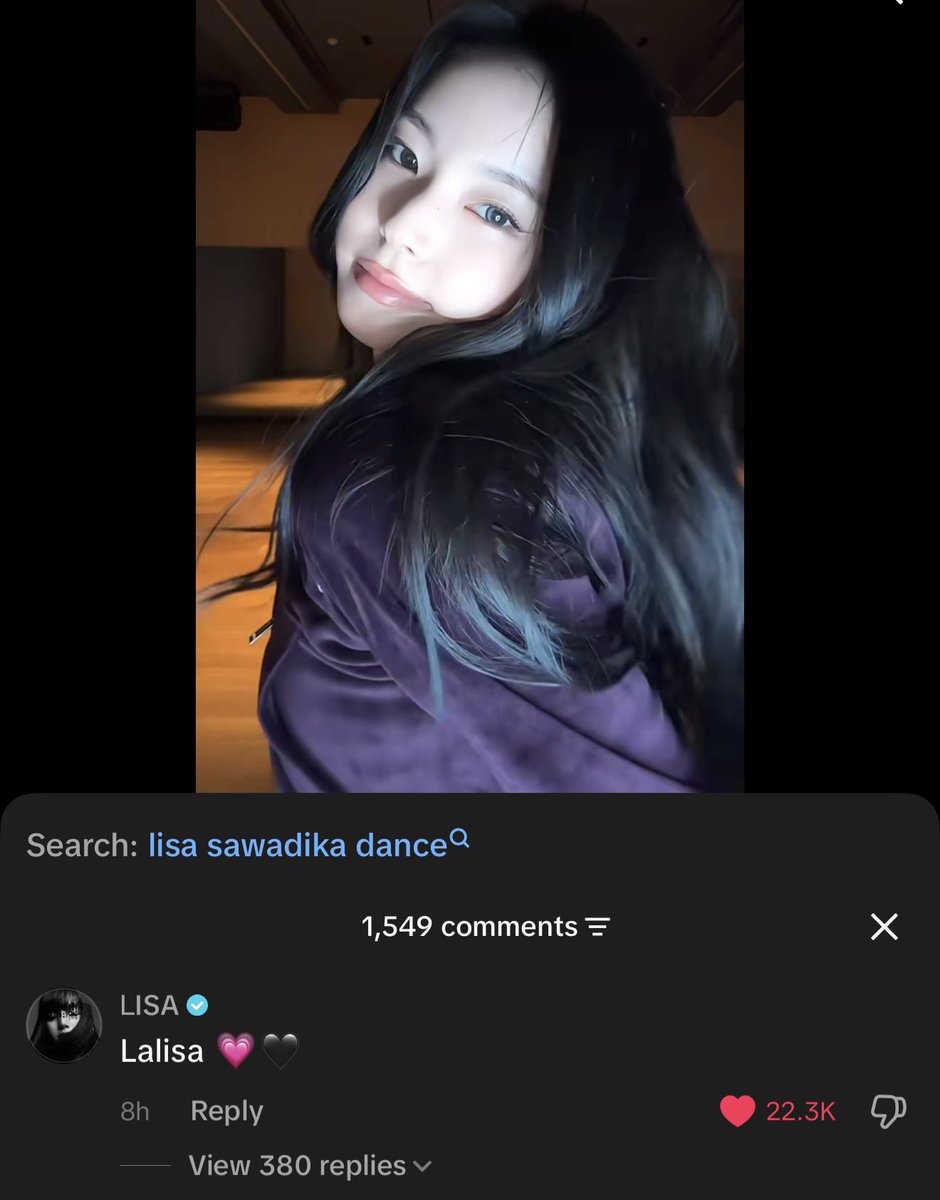 NMXXED's tweet photo. Lisa commented on Kyujin’s tiktok🥹🥹

Is this the first Blackpink and NMIXX crumbs?? https://t.co/j8gScq85yP