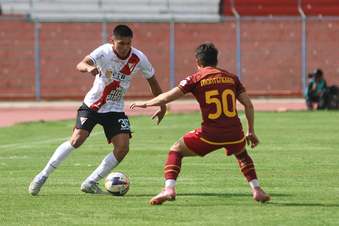 MarcasLaRazon's tweet photo. Terminó el primer tiempo en el Jesús Bermúdez, @CDTRealOruro (1-0) @AlwaysReady #CopaBolivia
📸 APG
#CDTRealOruro #AlwaysReady
https://t.co/ovZCqxzvJl https://t.co/4LgroU9Jwt