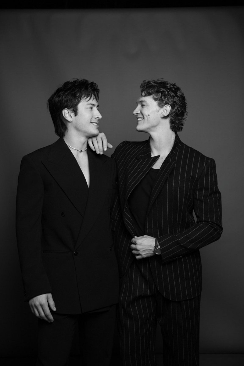 SabbiBou's tweet photo. THEY ARE SO MARRIED MY GOD 😭 https://t.co/SQMklgVPCG