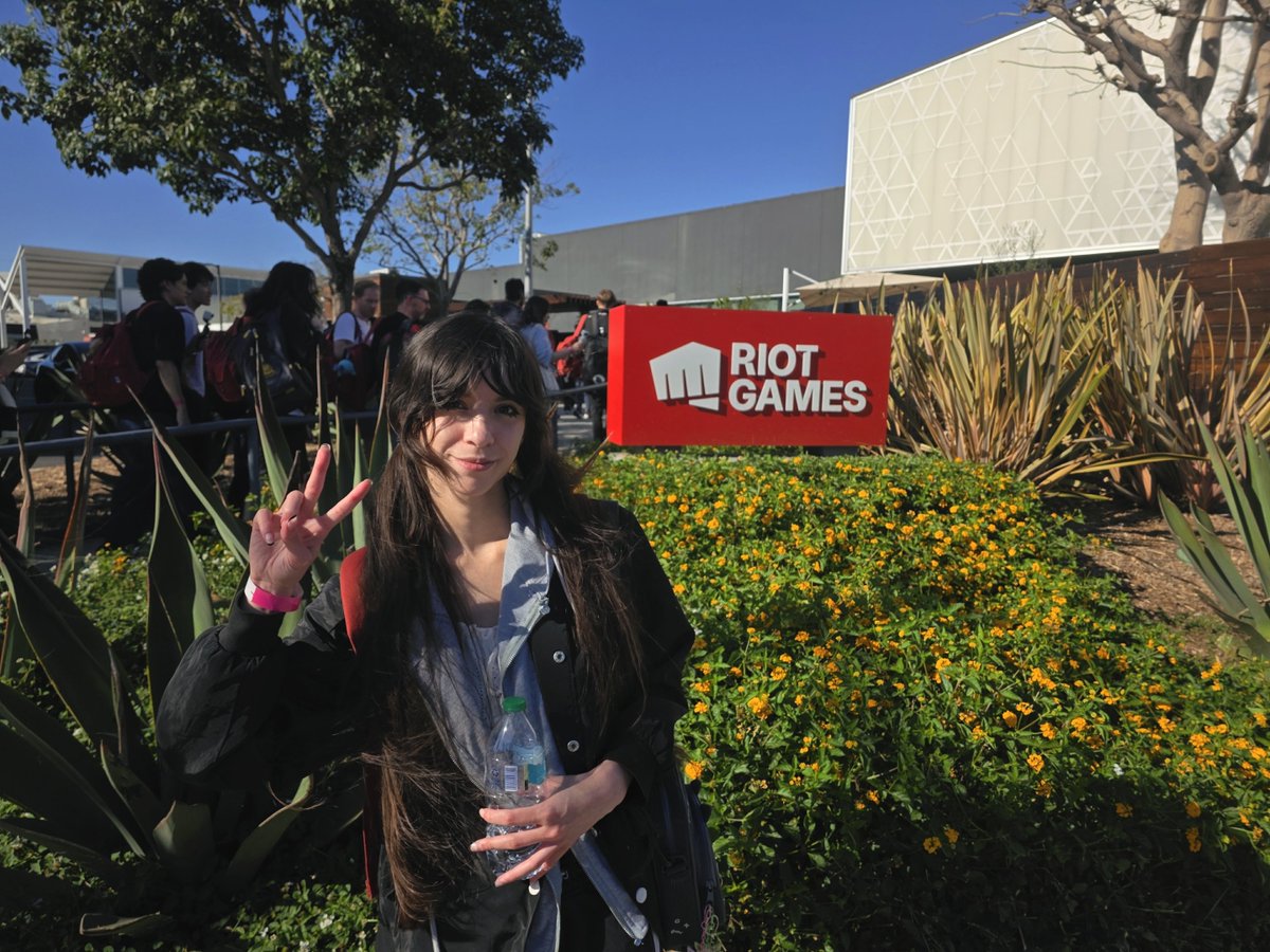 MaryMaybe tweet picture