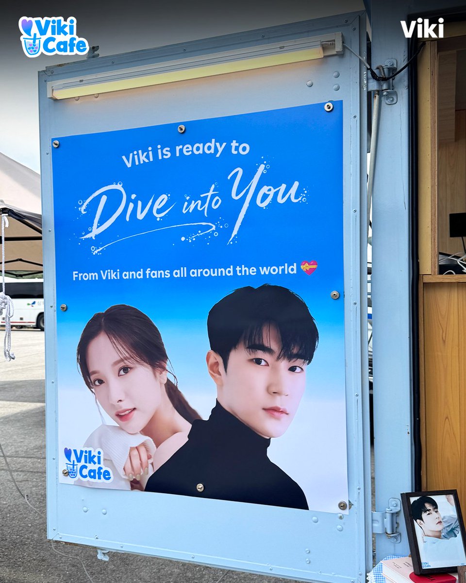 Viki's tweet photo. A little treat for #KimJiYeon, #ParkSeoHam, #JangSeHyuk, and #MoonSeungYou 💙💙 
Stream their new drama #DiveIntoYou now, only on Viki! https://t.co/qYen7QpHHb