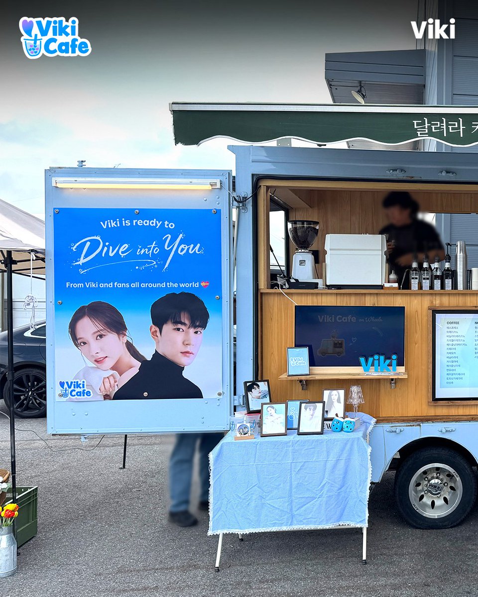 Viki's tweet photo. A little treat for #KimJiYeon, #ParkSeoHam, #JangSeHyuk, and #MoonSeungYou 💙💙 
Stream their new drama #DiveIntoYou now, only on Viki! https://t.co/qYen7QpHHb