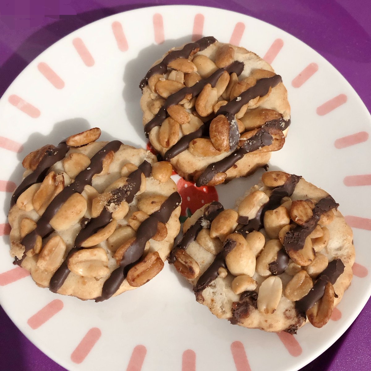wonyettexd's tweet photo. One of the best cookies ive ever eaten https://t.co/l9OPONNHNq