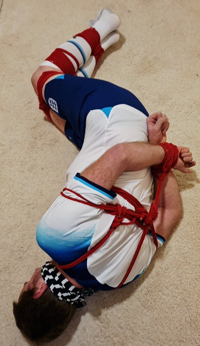 exeterbound's tweet photo. What would you do if you found me like this?
https://t.co/qWCzy0U9aj
#soccerbondage #tiedup #bdsm #boundandgagged #bondage #malebondage #meninrope https://t.co/ACdvp2cOg0