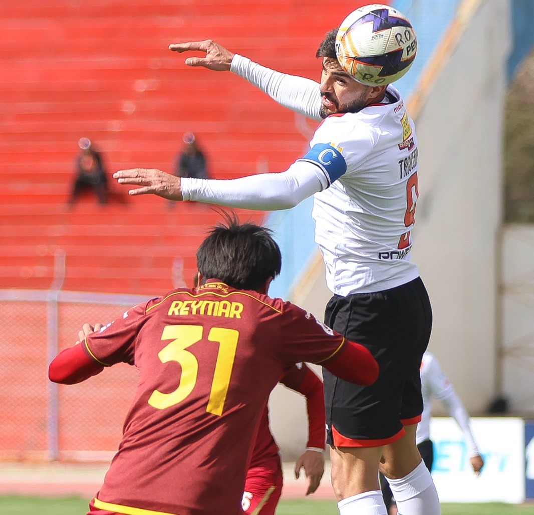 MarcasLaRazon's tweet photo. Terminó el primer tiempo en el Jesús Bermúdez, @CDTRealOruro (1-0) @AlwaysReady #CopaBolivia
📸 APG
#CDTRealOruro #AlwaysReady
https://t.co/ovZCqxzvJl https://t.co/4LgroU9Jwt