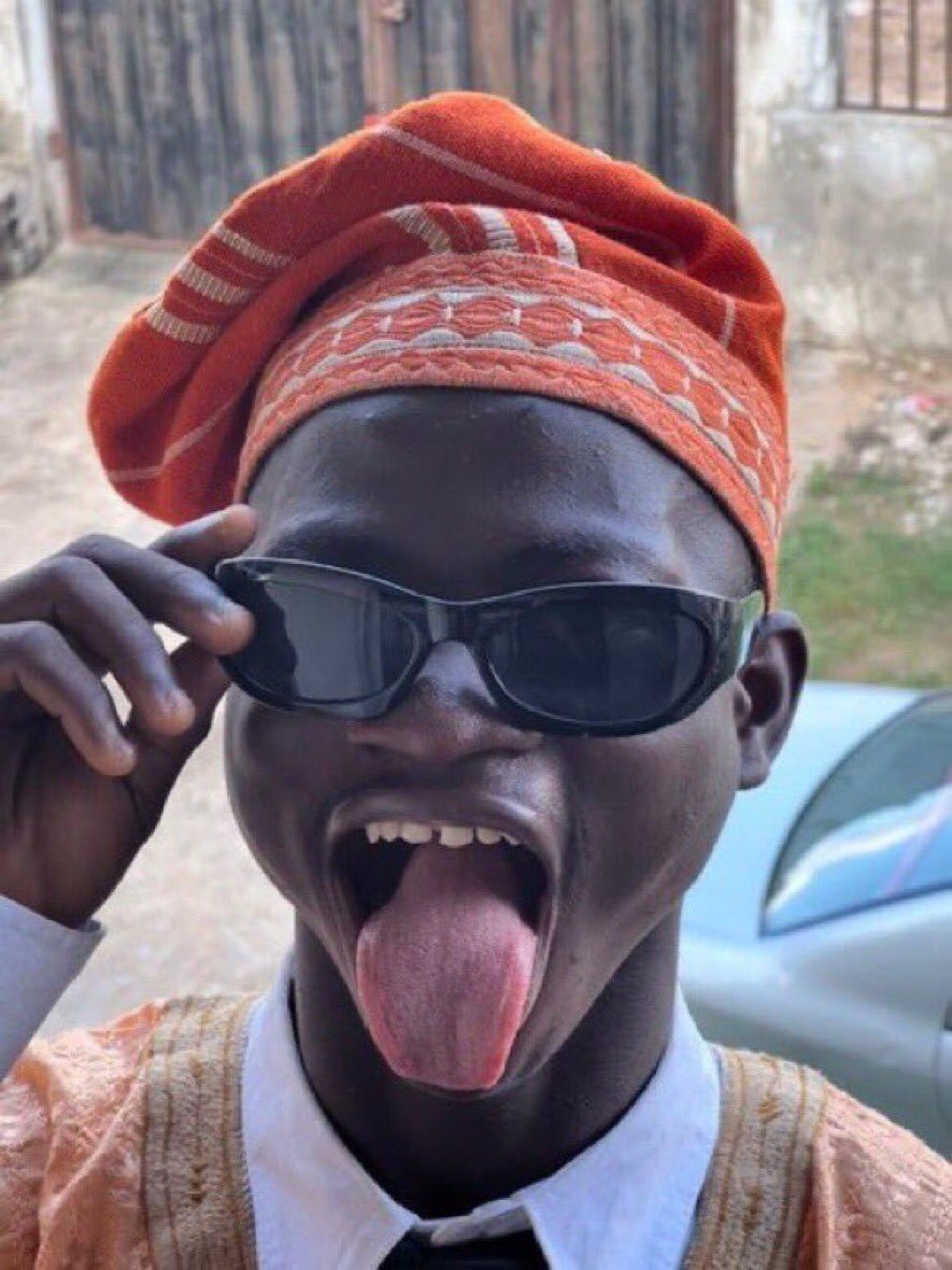 itsoderrick tweet picture